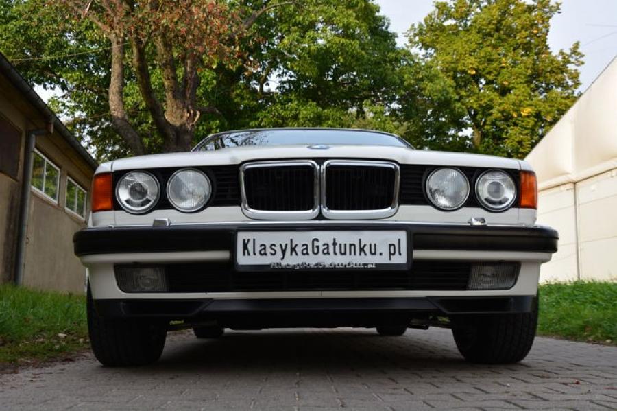  BMW 740i (E32) 1992 года  (UK) (фото 84 из 170)